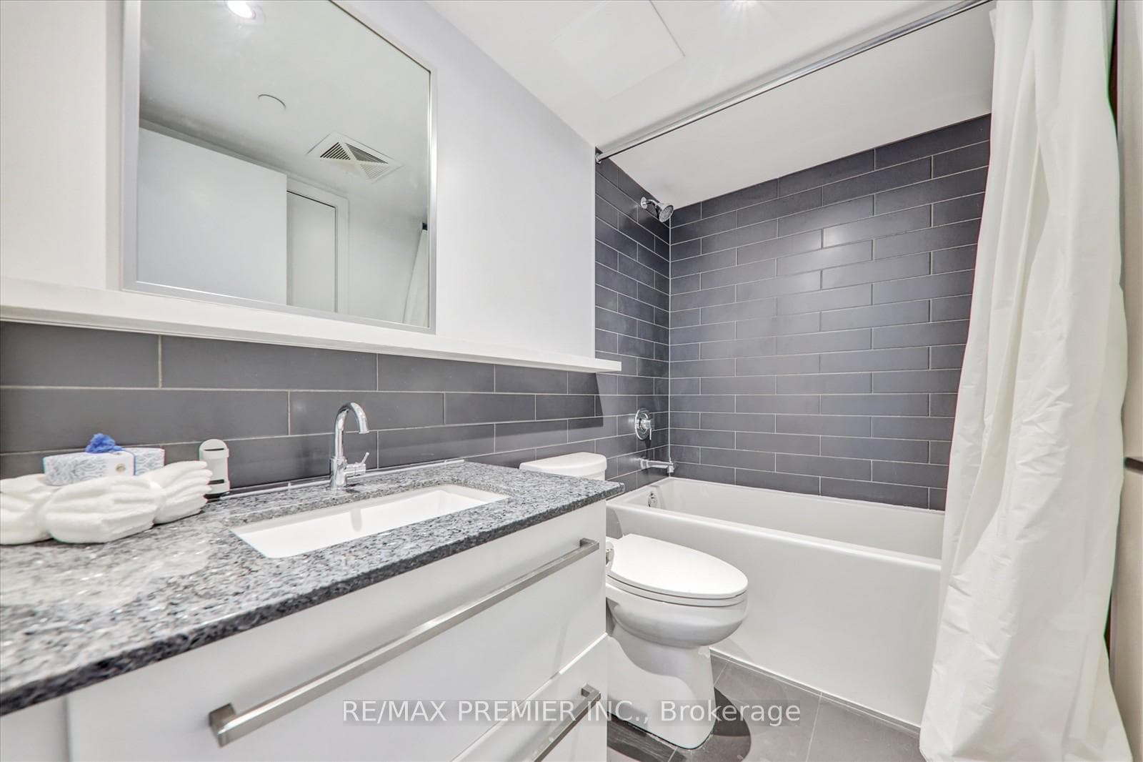 160 Flemington Road Unit 420 photo 22