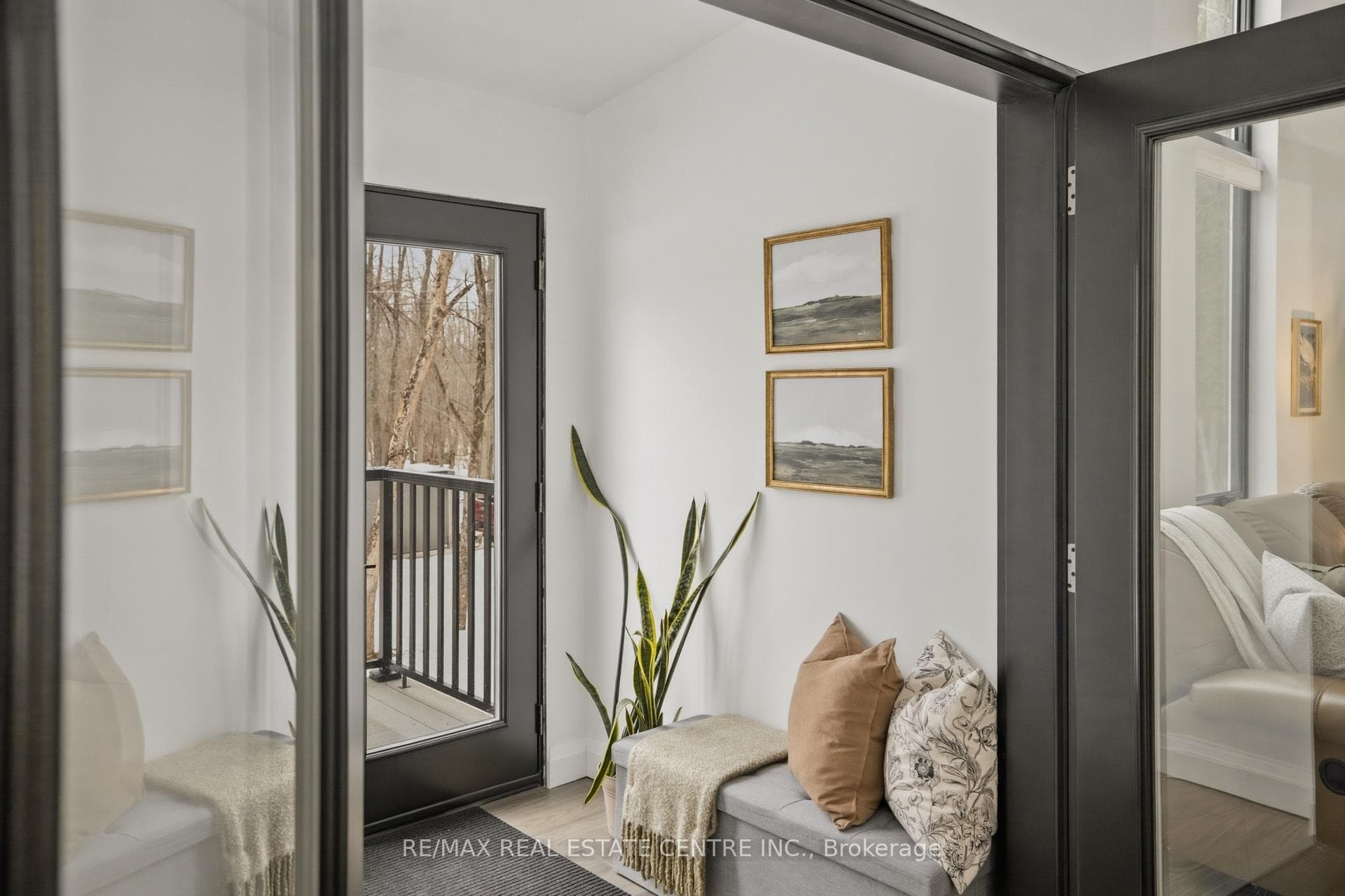 3441 Louis Lane photo 5