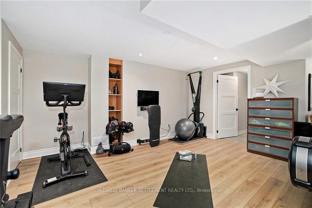 126 KAREN Lane photo 20