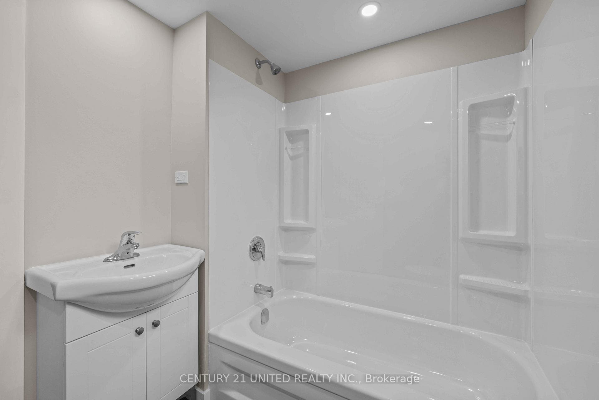 744 Water Street photo 32