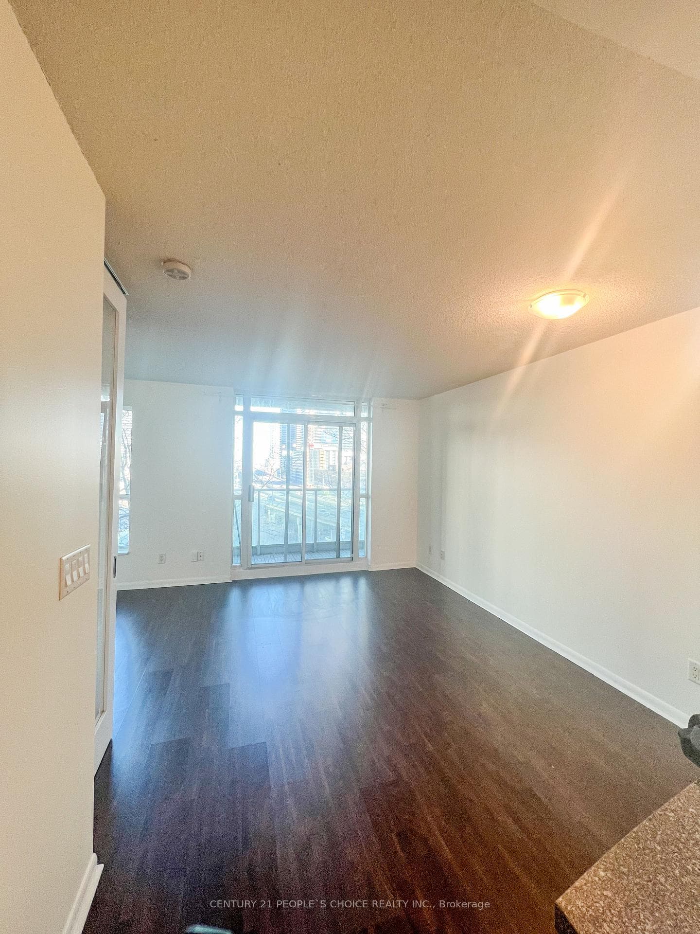 18 Yonge Street Unit 806 photo 2