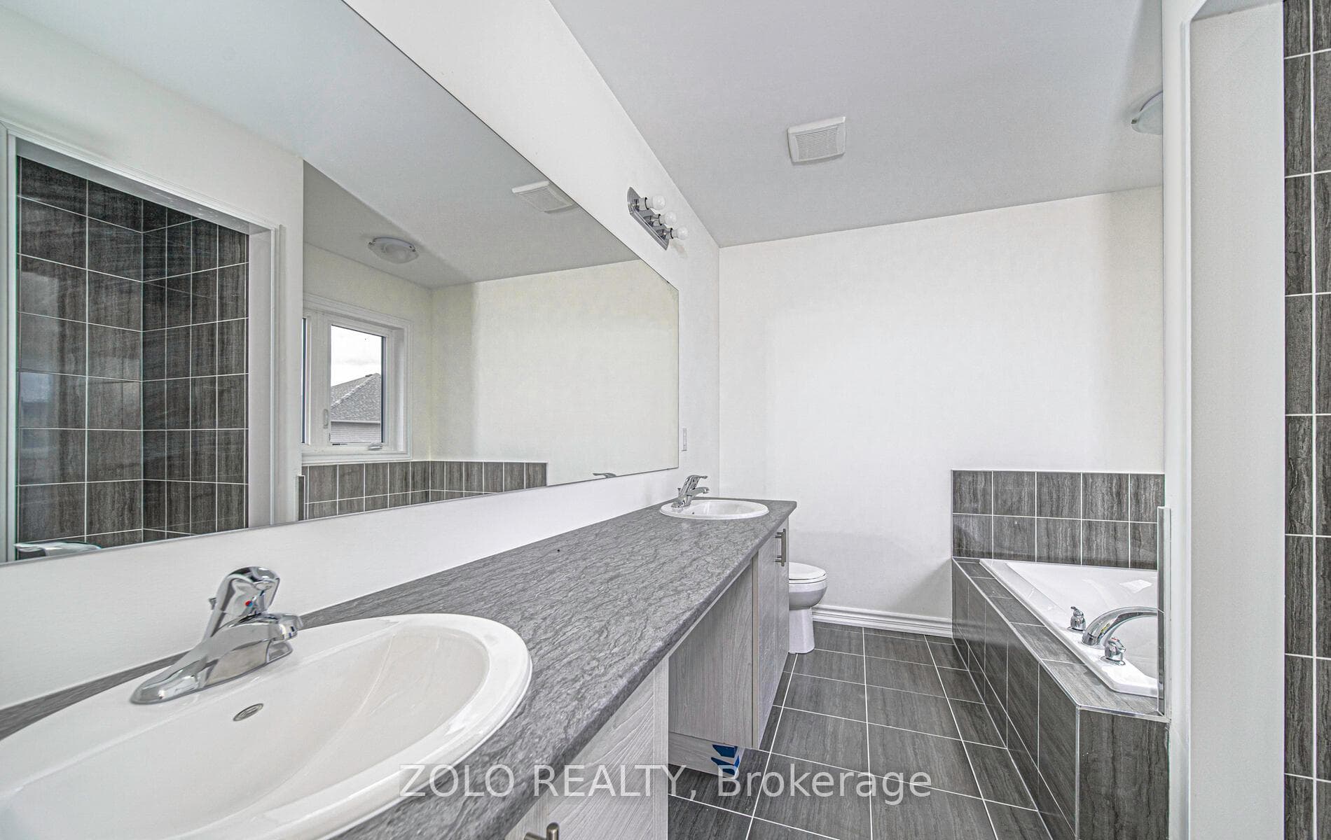 84 Hillcroft Way photo 25