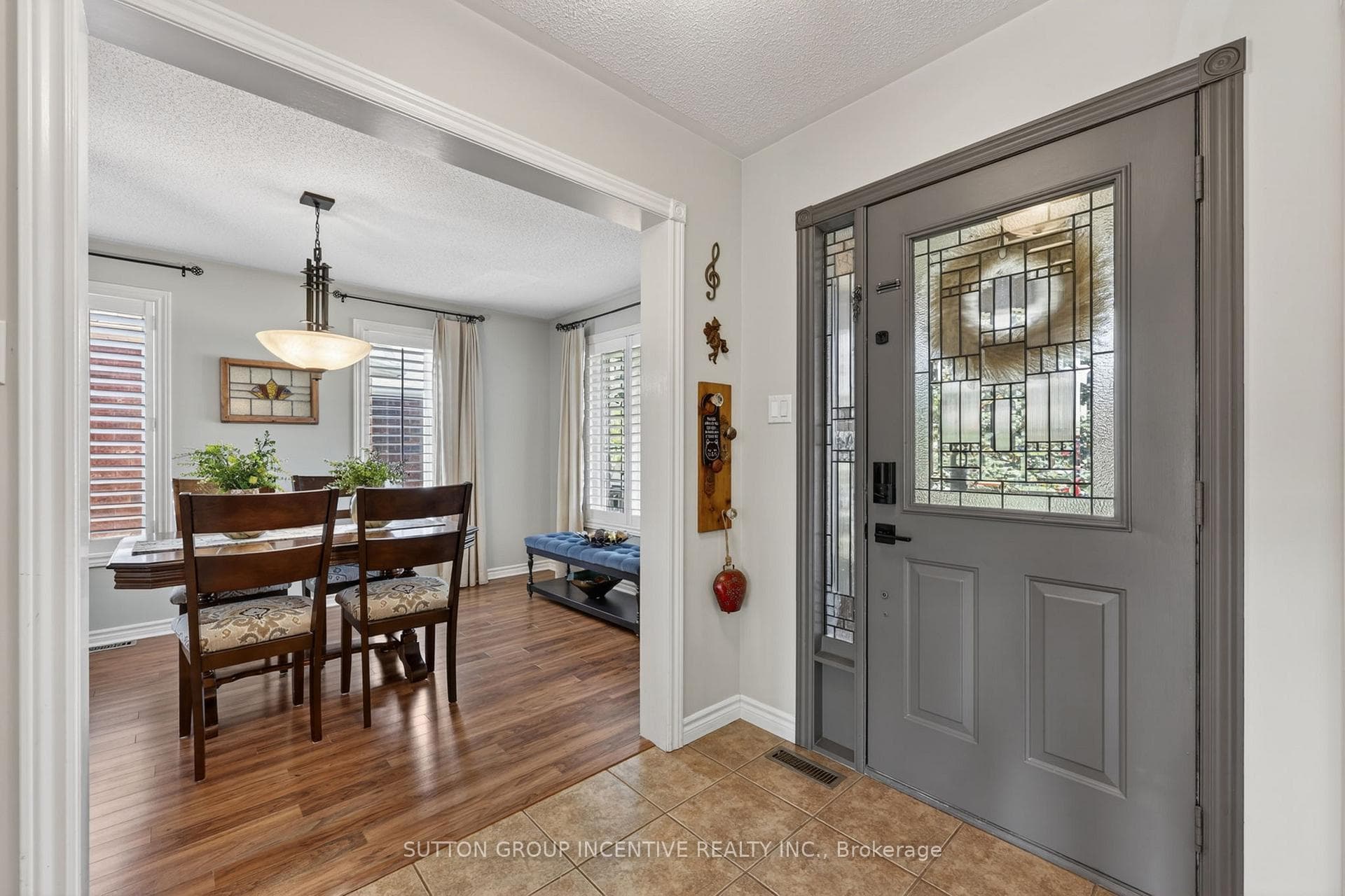 255 Pringle Drive photo 4