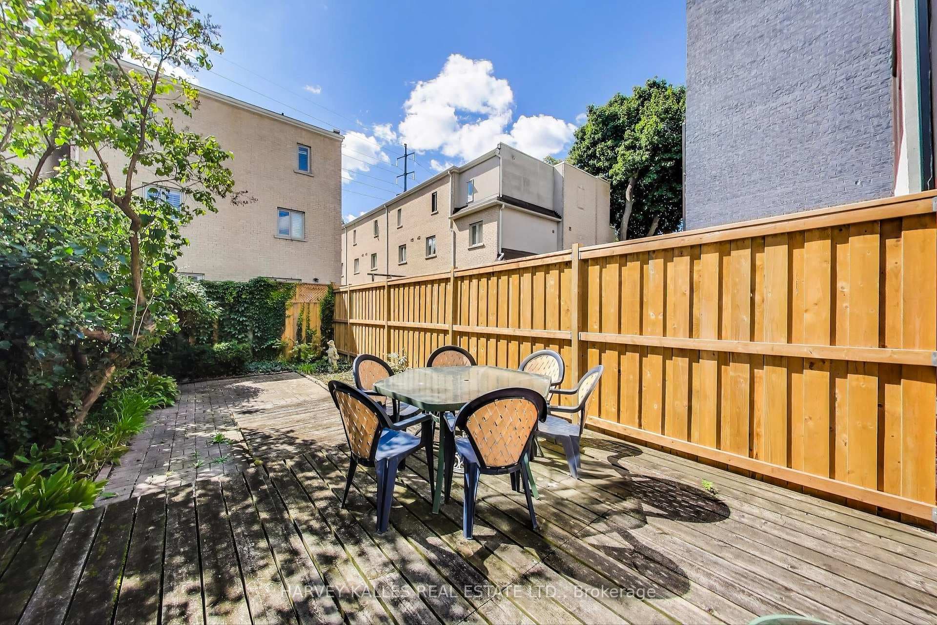 39 Birch Avenue photo 24