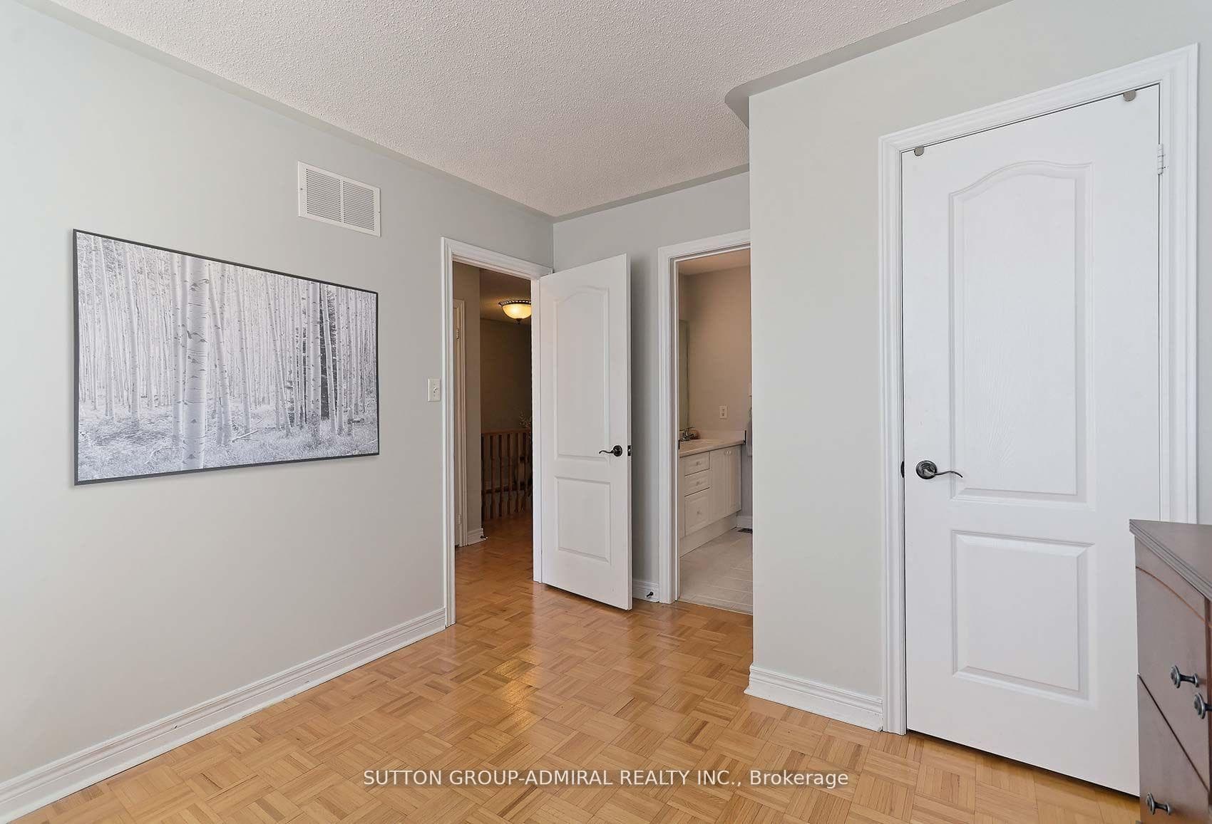 54 Bentoak Crescent photo 25