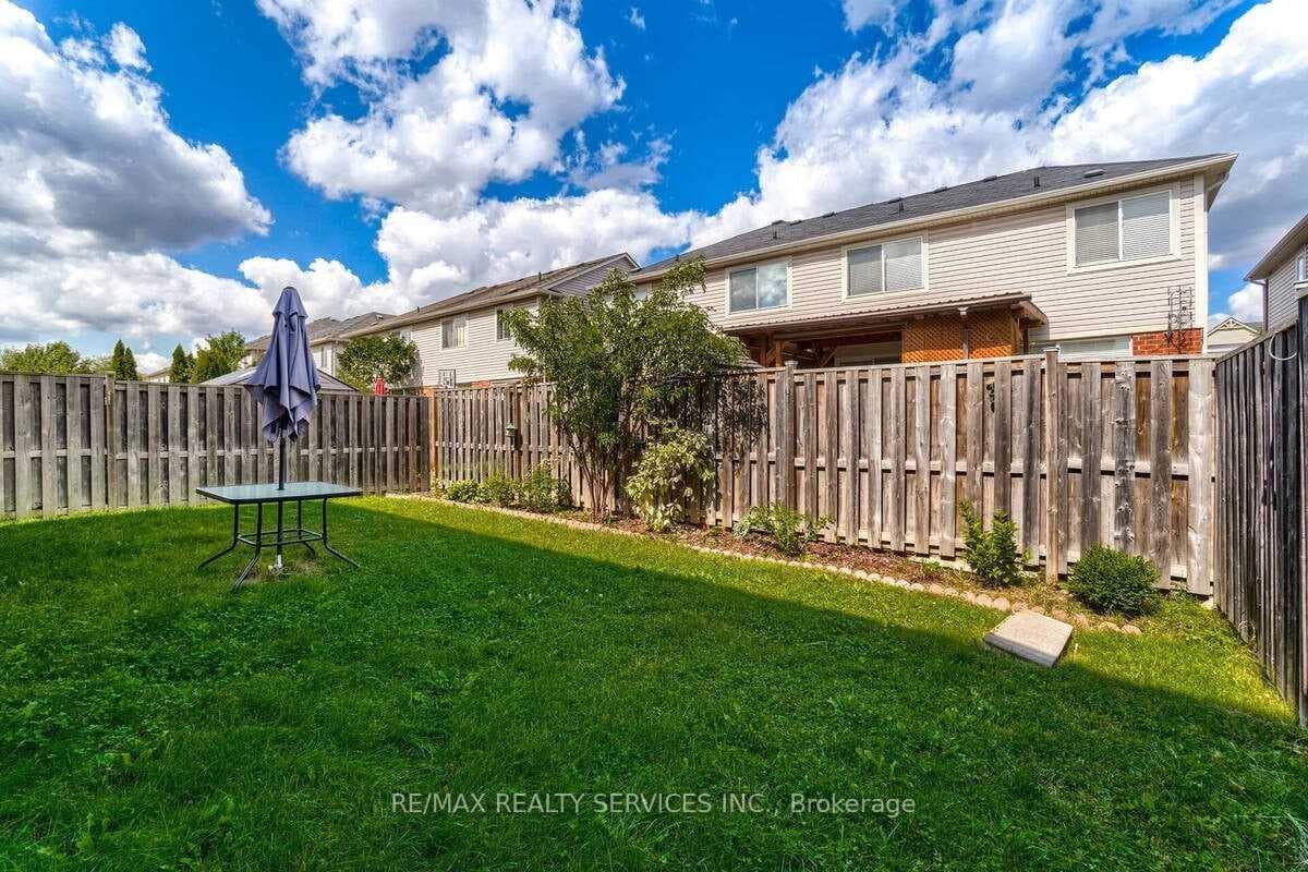 16 Ollie Avenue photo 16