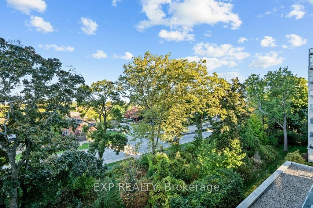 3500 Lakeshore Road Unit 520 photo 7