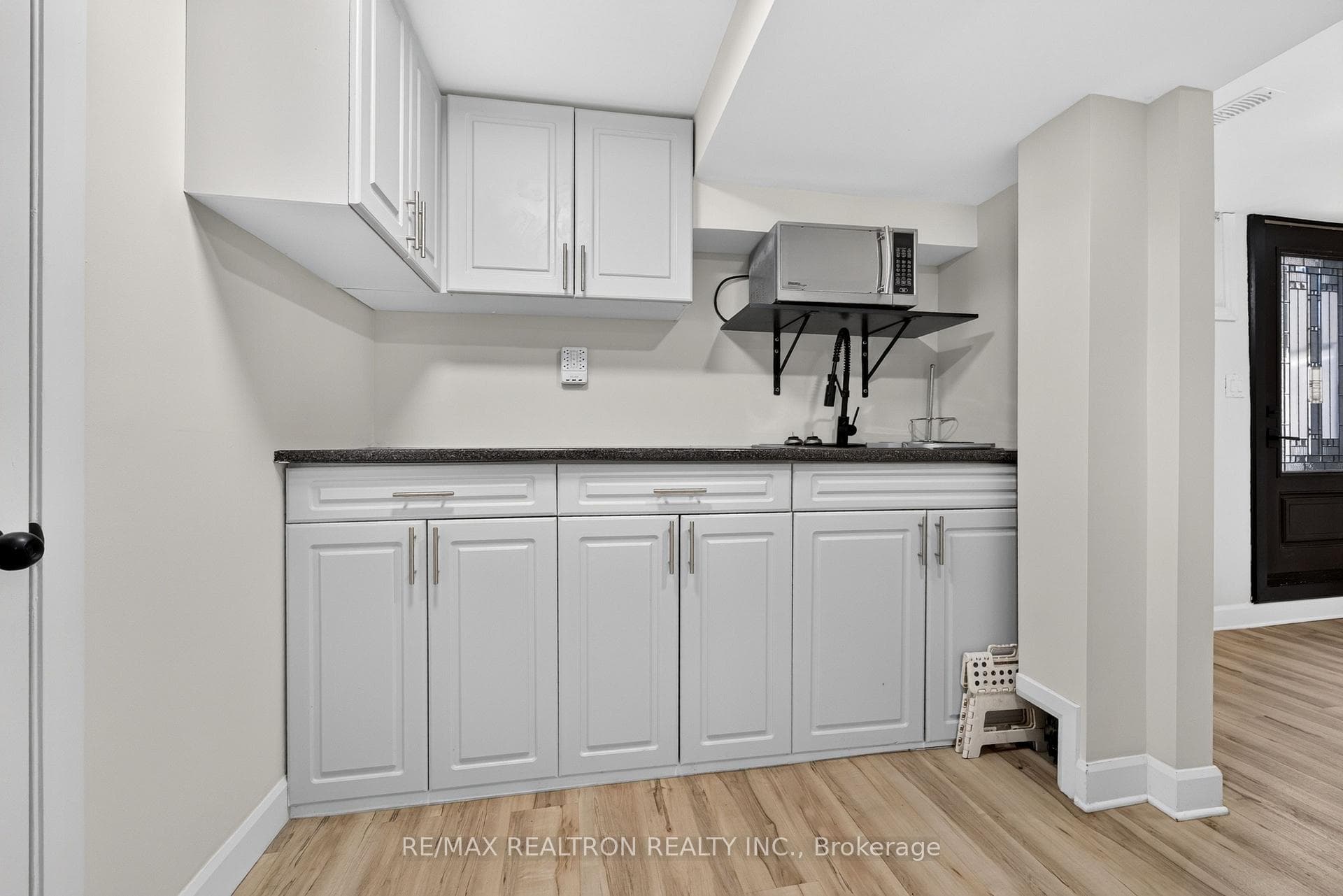 40 Carr Drive photo 12