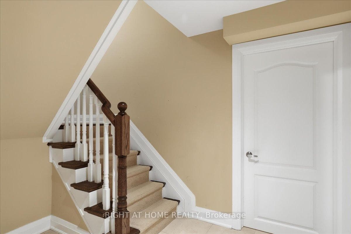 31 Christy Drive photo 23