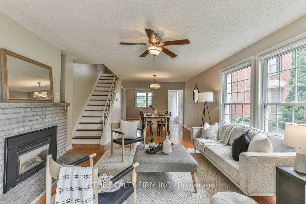 50 Guildwood Walk photo 15
