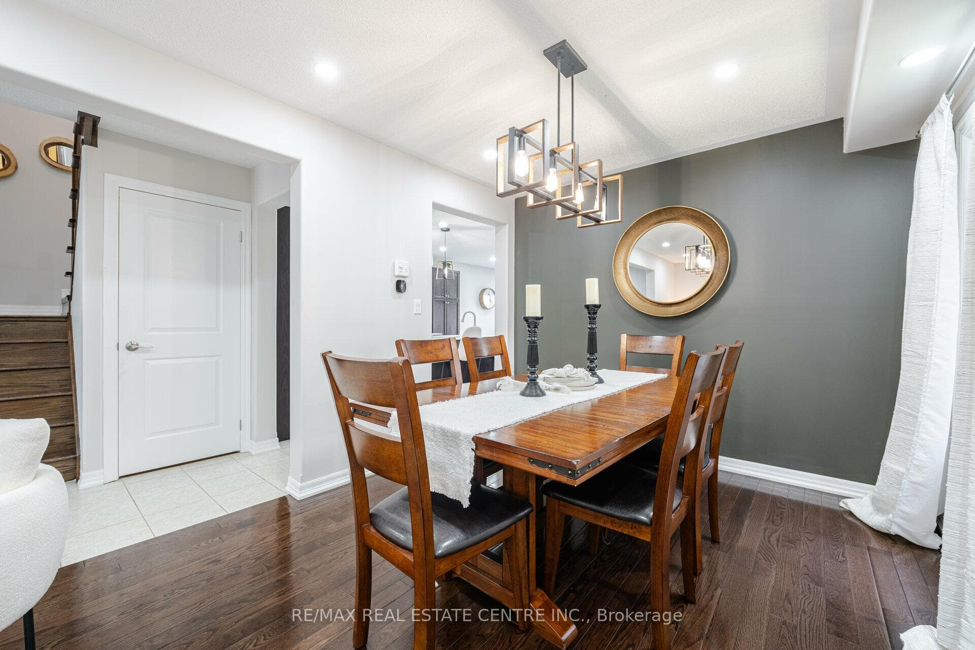 1725 Shelburne Street photo 9