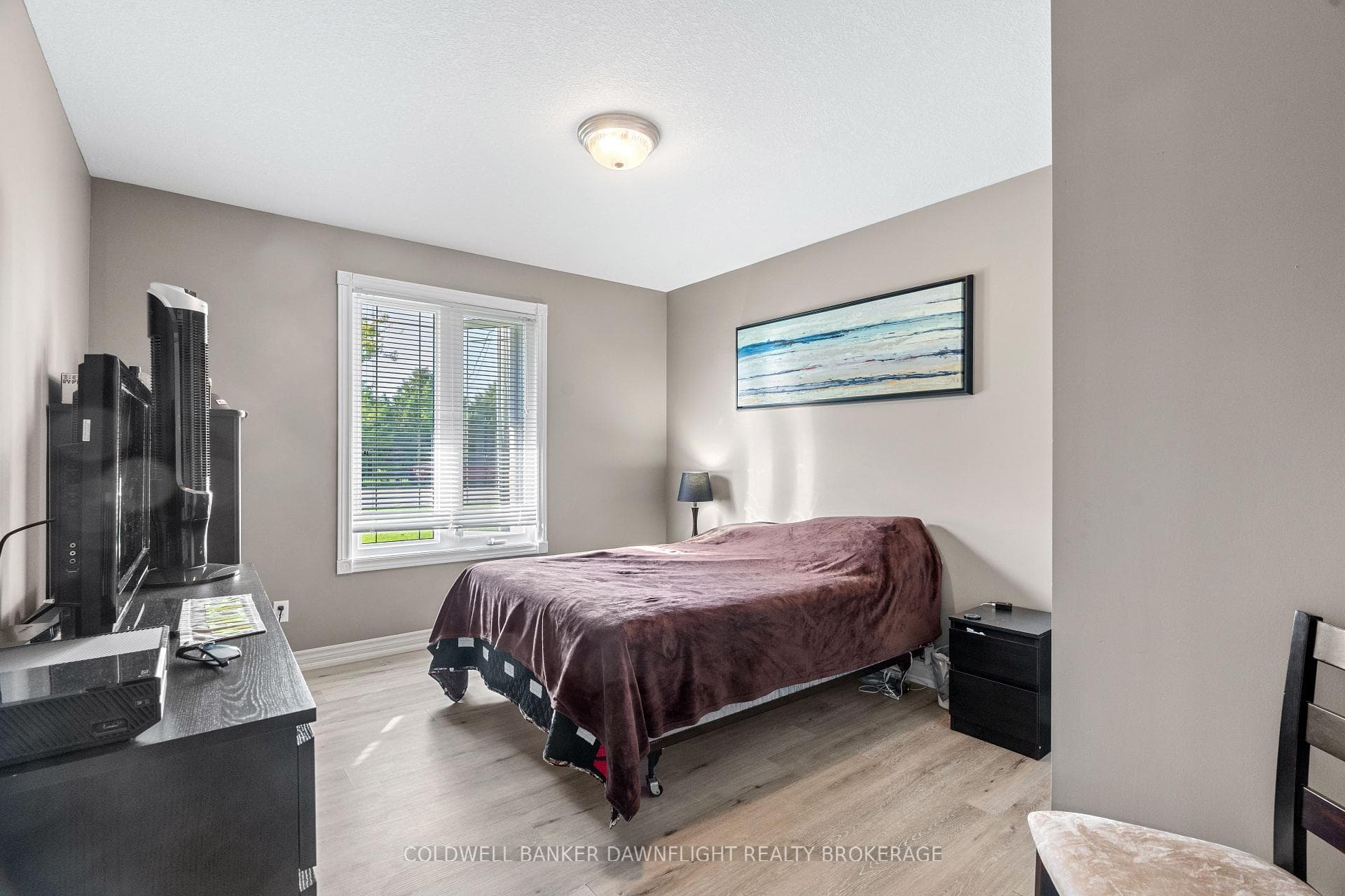 2162 Parkhill Drive photo 21