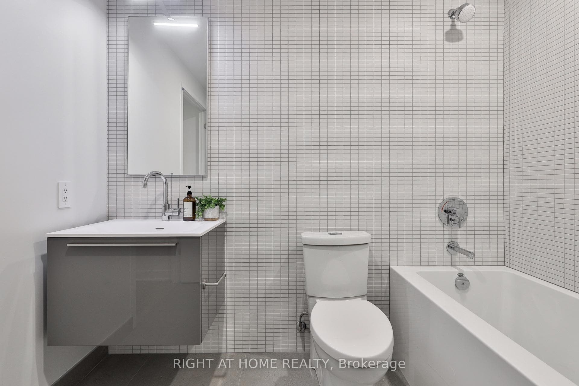 2720 Dundas Street Unit PH 6 photo 26