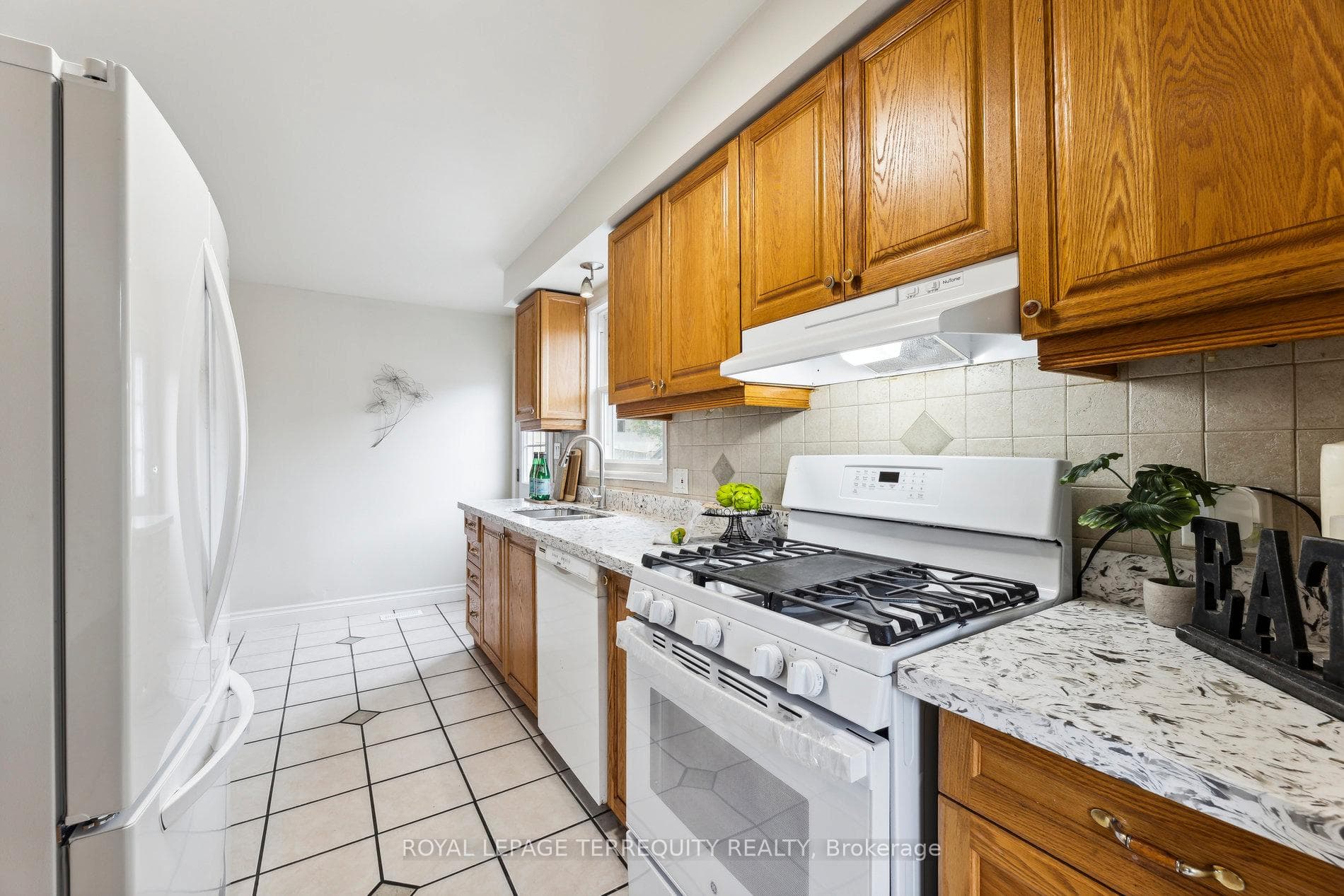 65 Overbank Drive photo 13
