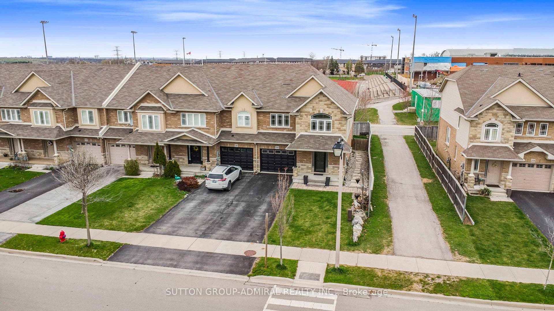 294 Pinehill Drive photo 1