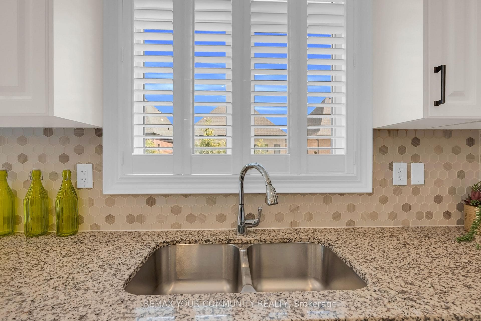 49 Zenith Avenue photo 23