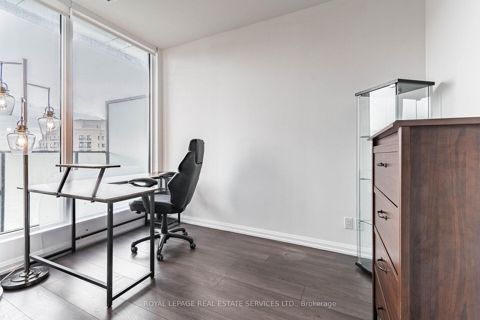 4208 Dundas Street Unit 505 photo 13