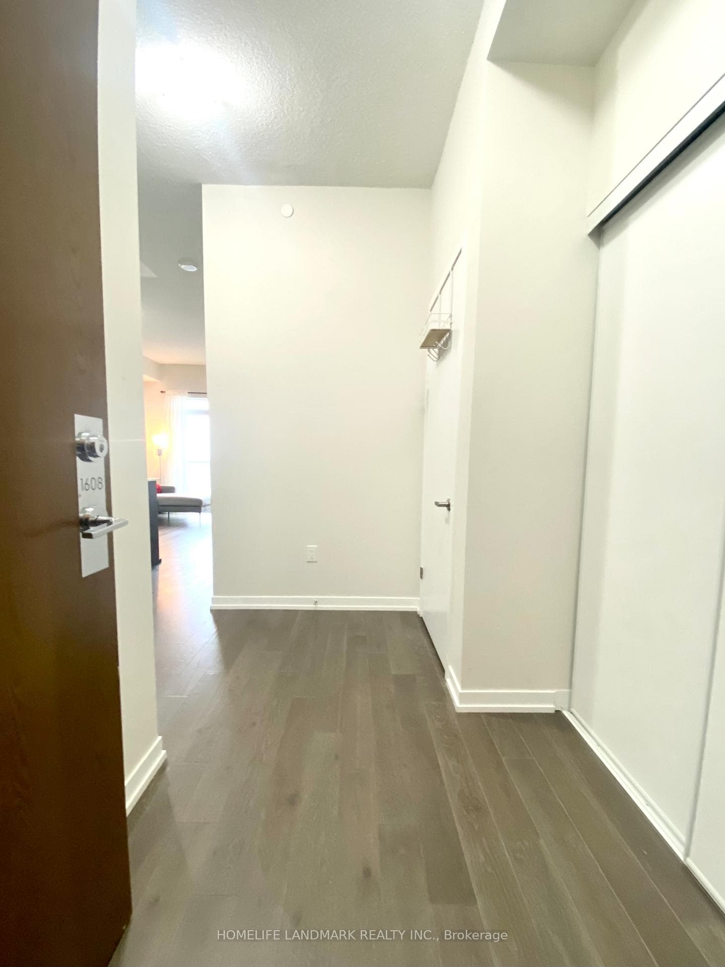 2560 Eglinton Avenue Unit 1608 photo 4