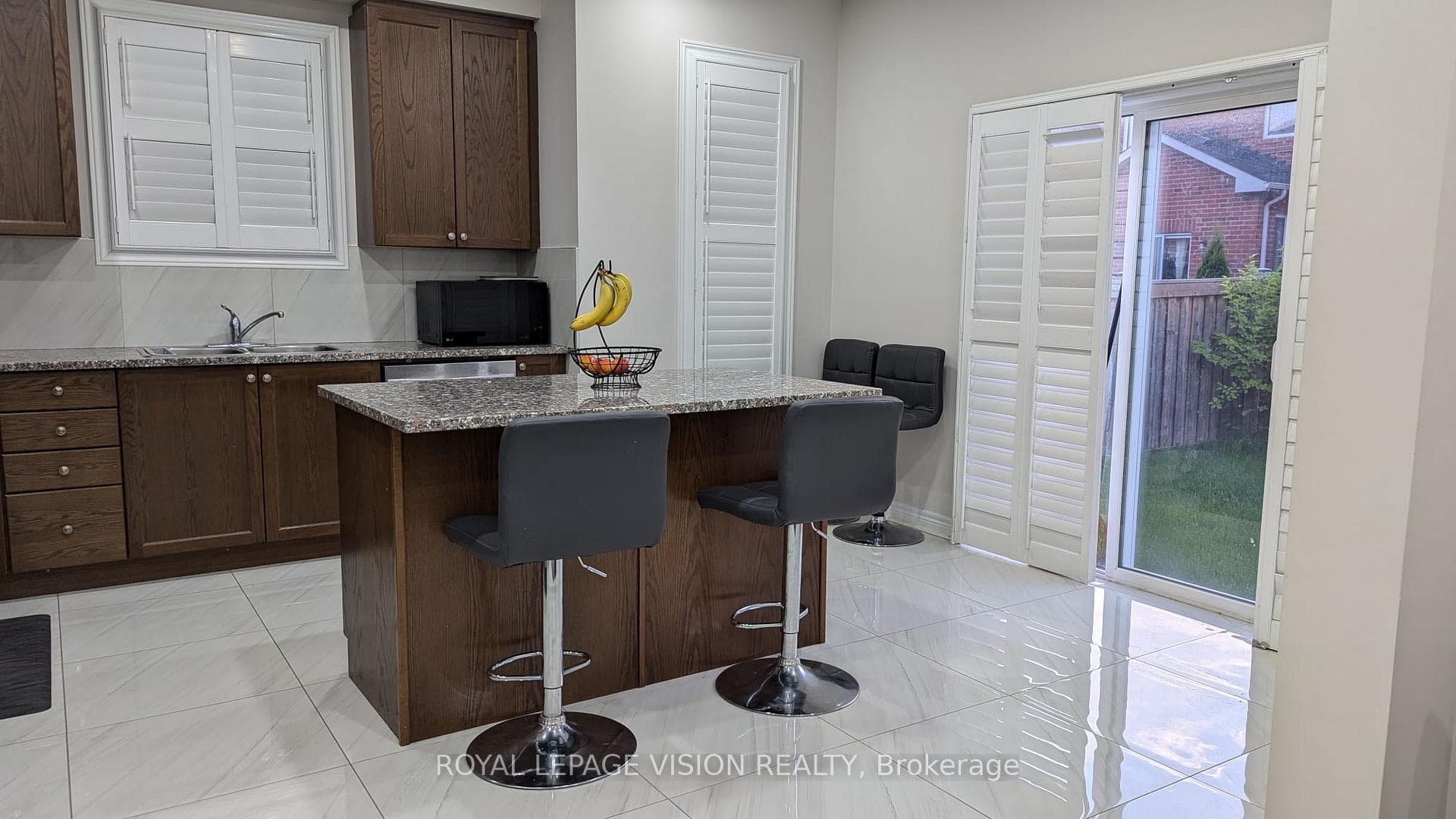 341 Michener Place Unit Upper photo 12