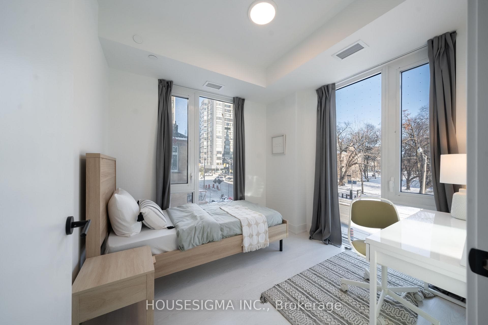 308 Jarvis Street Unit 212 photo 23