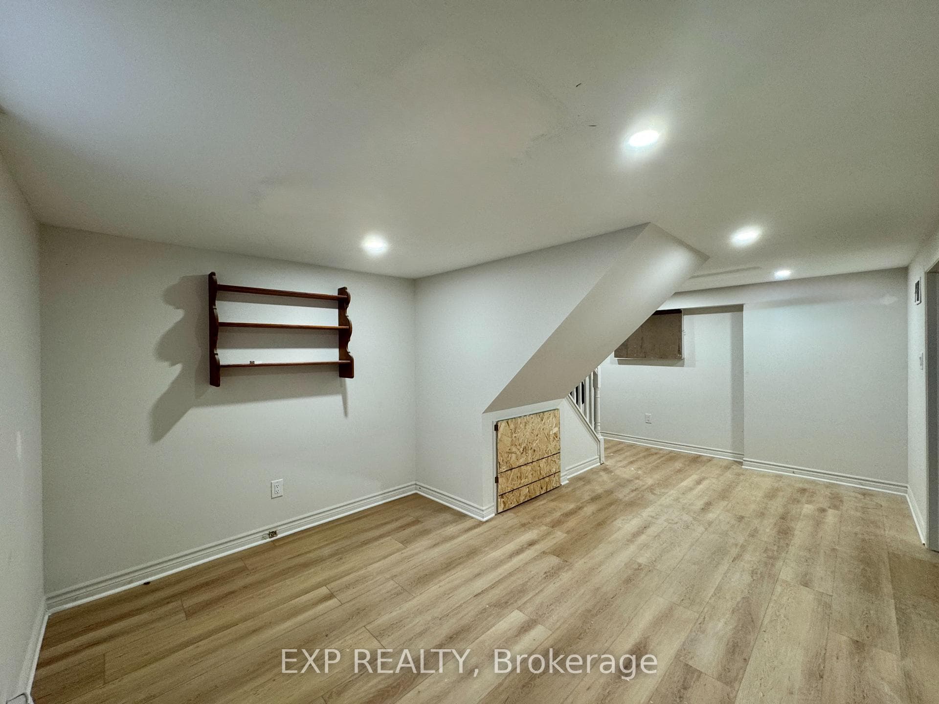 112 Baseline Road Unit A photo 8