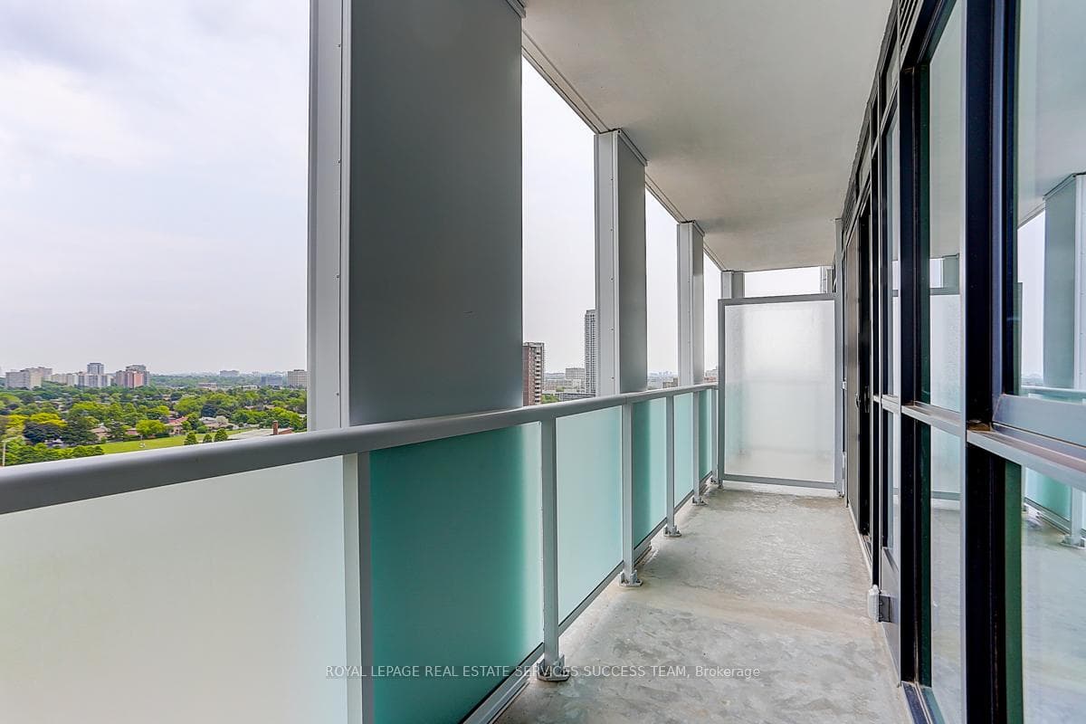 188 Fairview Mall Drive Unit 1710 photo 32
