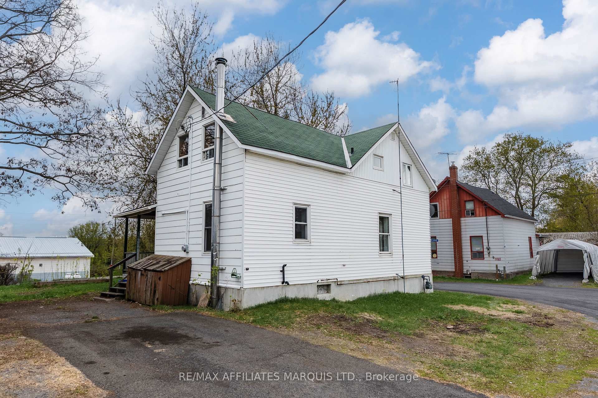 21910 Seguin Mill Street photo 5