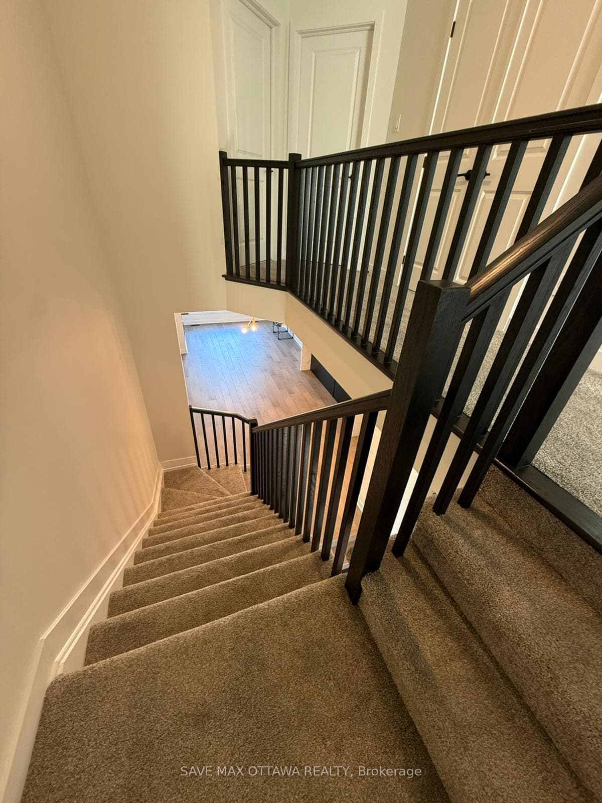 92 Longworth Avenue photo 16