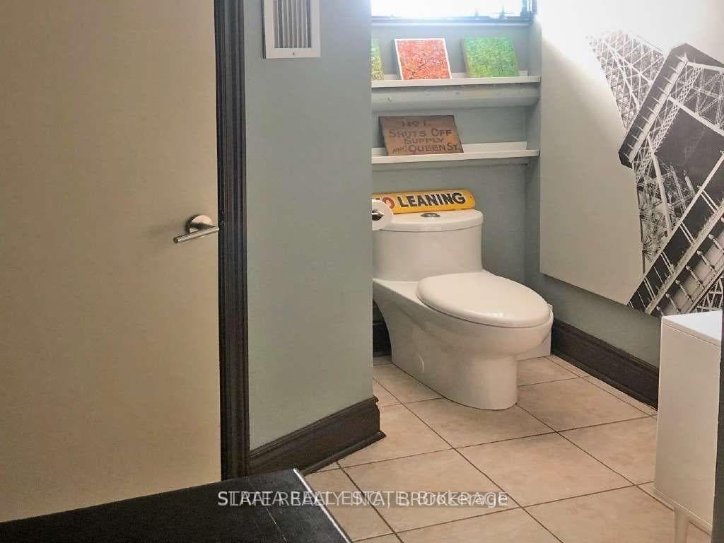 535 Queen Street Unit 1 photo 14