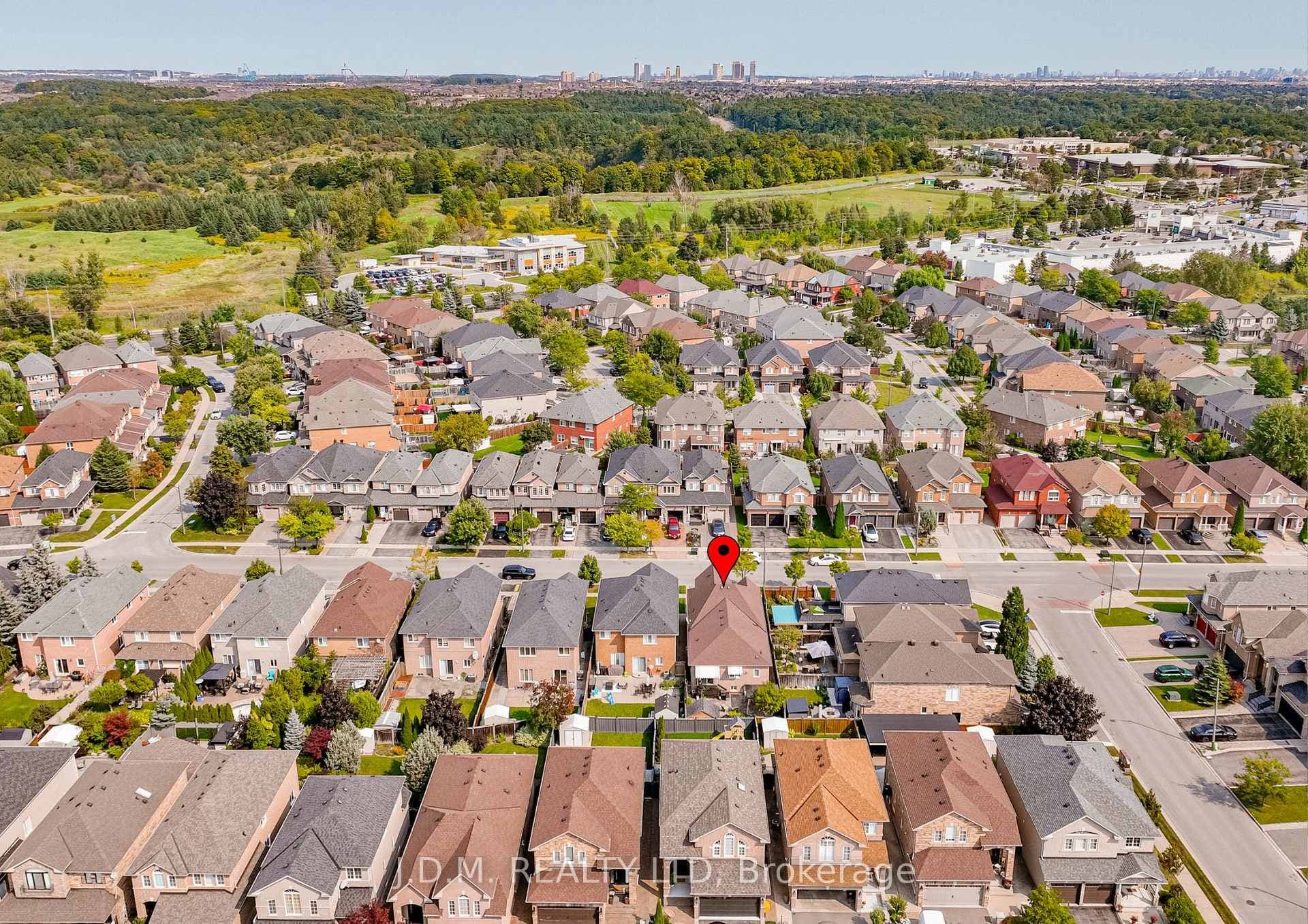 Near all amenities, shopping, conservation