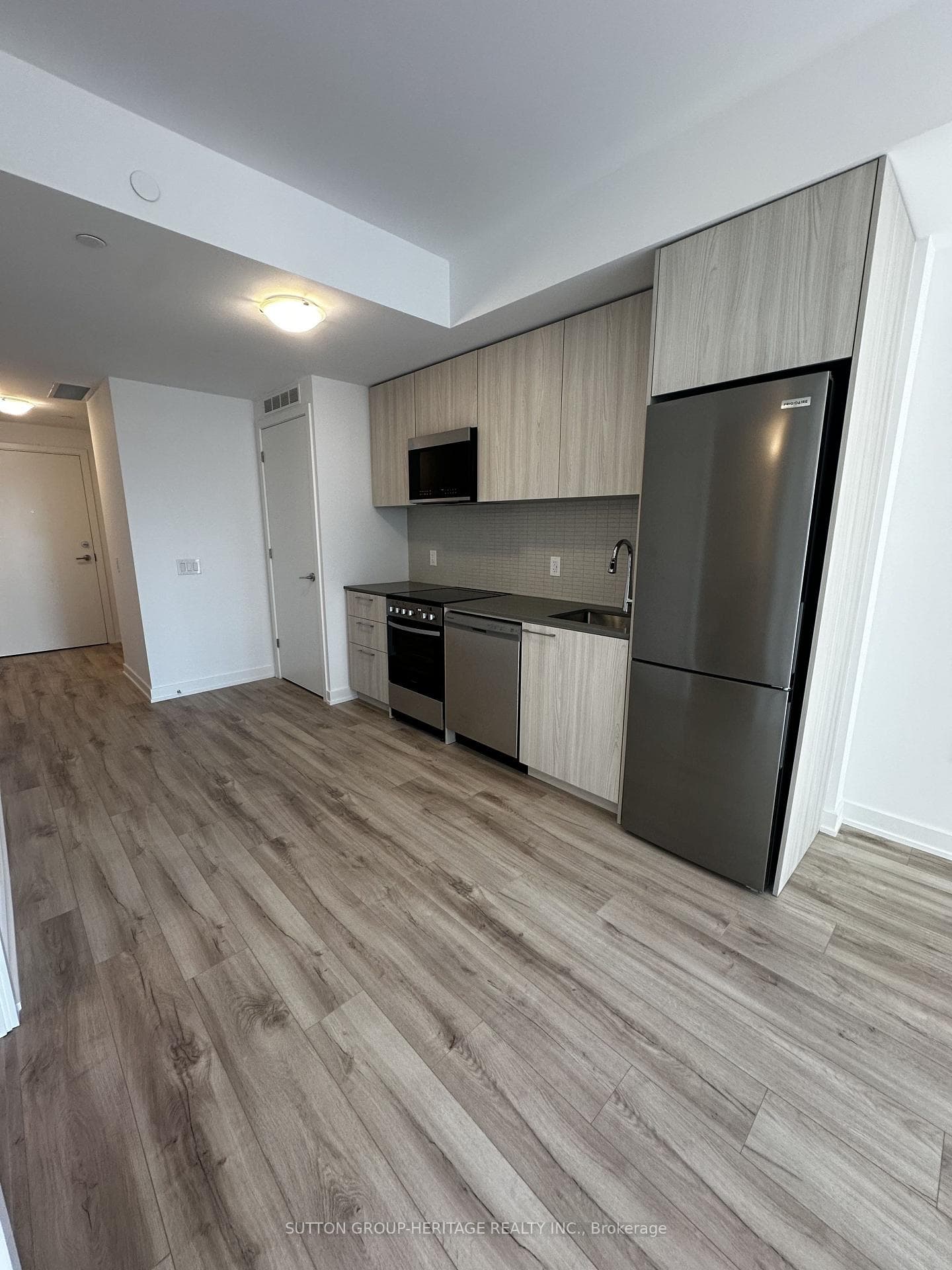 7439 Kingston Road Unit 512 photo 7