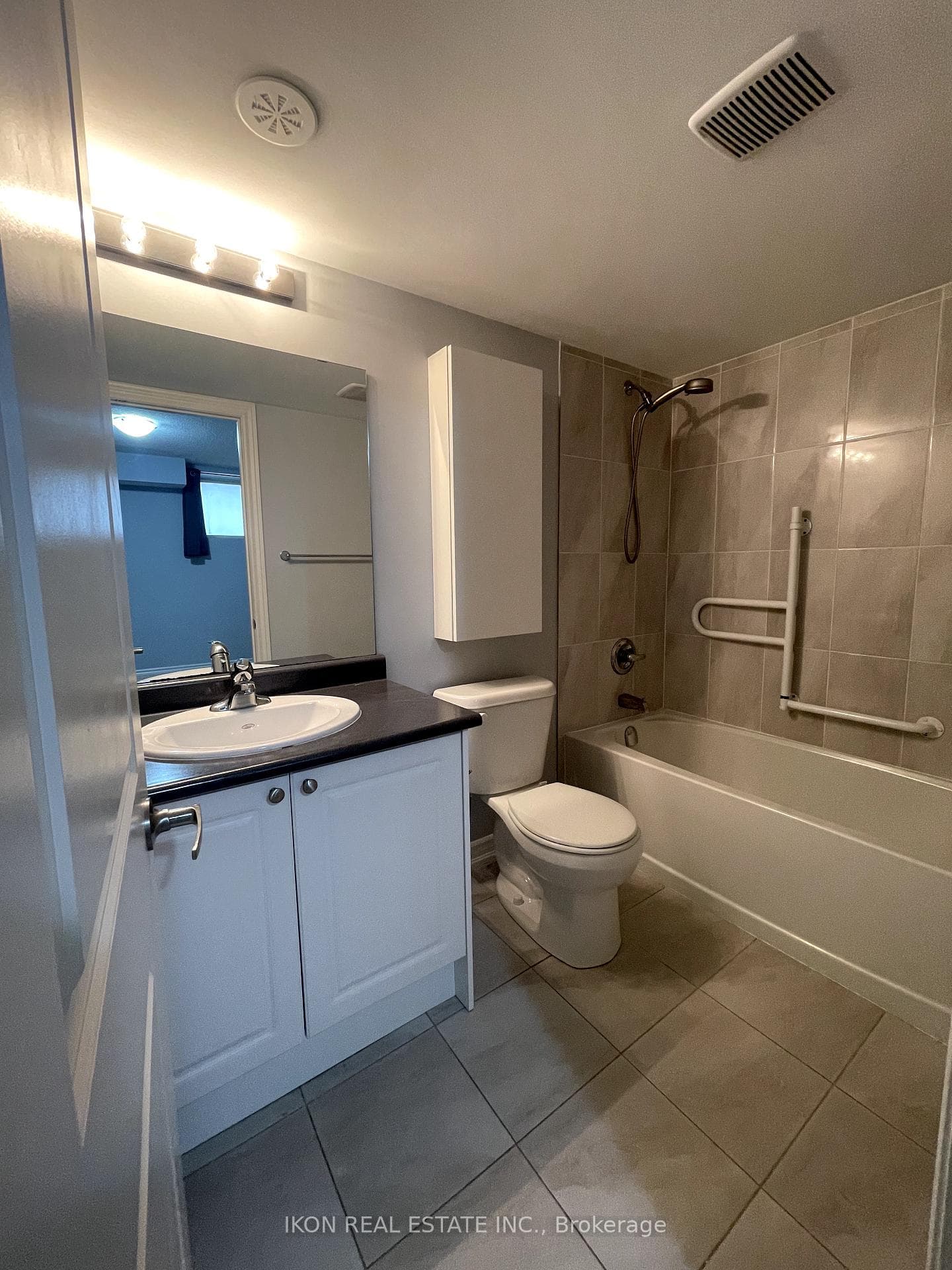 1804 Rex Heath Drive Unit 96 photo 17