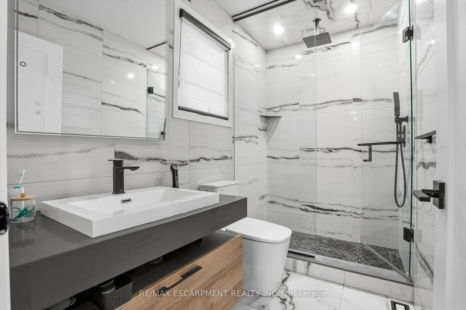 108 Greenshire Drive photo 27