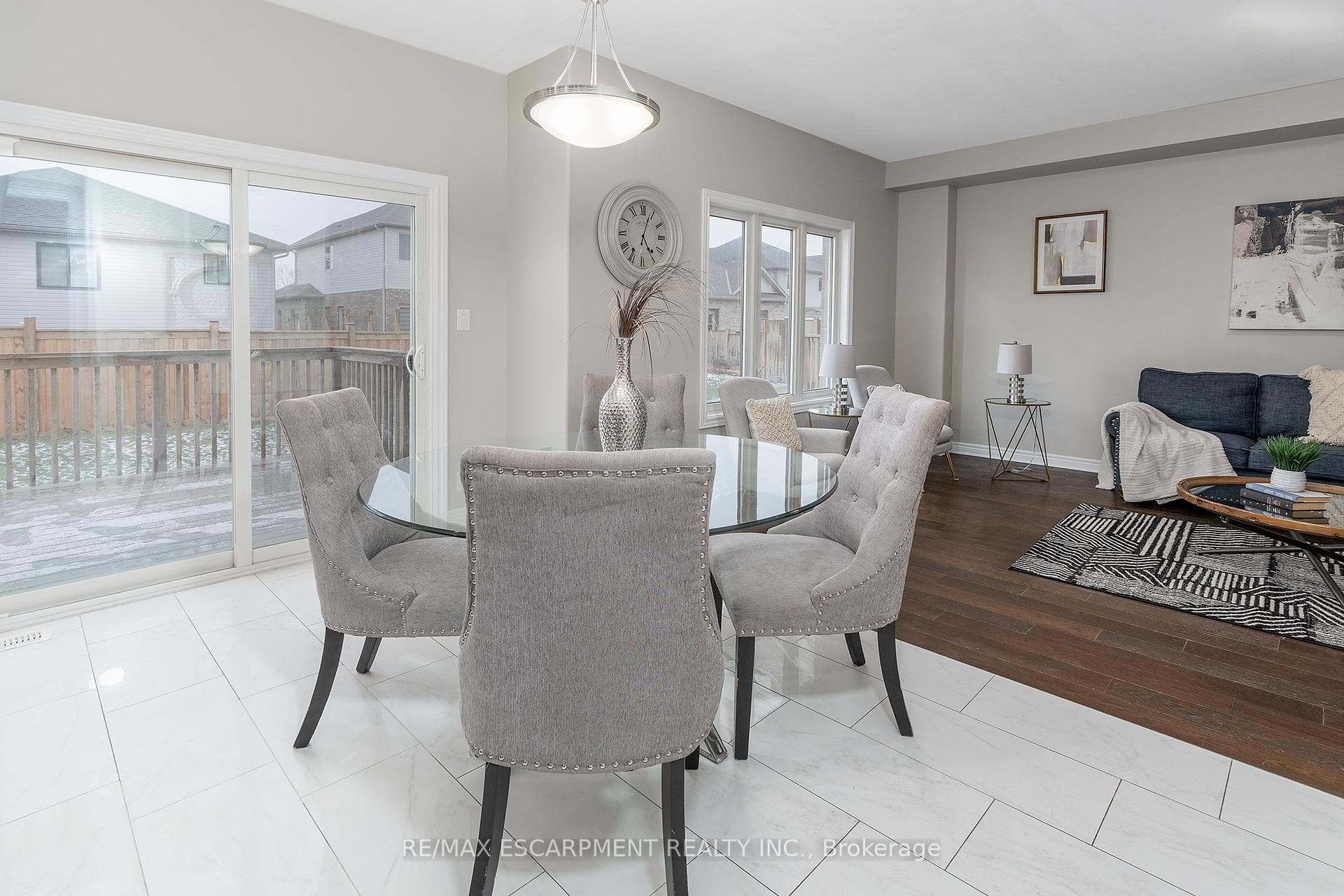 6 Laurent Avenue photo 6