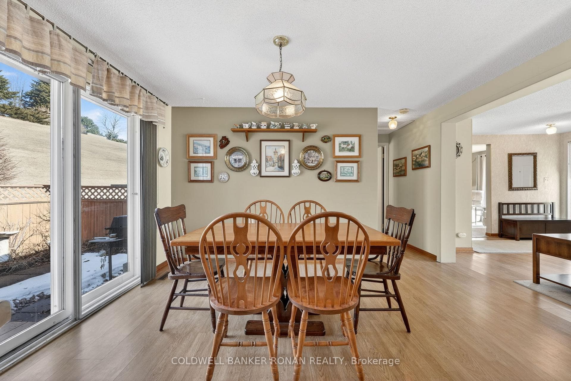 4 Tecumseth Pines Drive photo 15