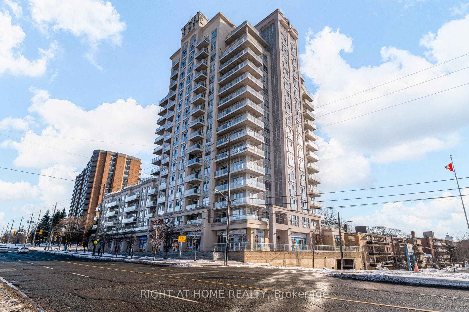 3865 Lake Shore Boulevard Unit 307 photo 24