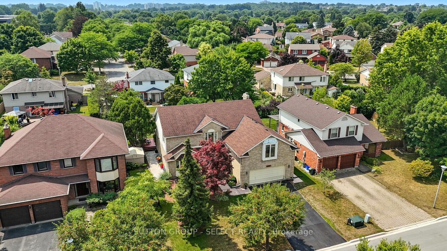 487 Jeffreybrook Close photo 44