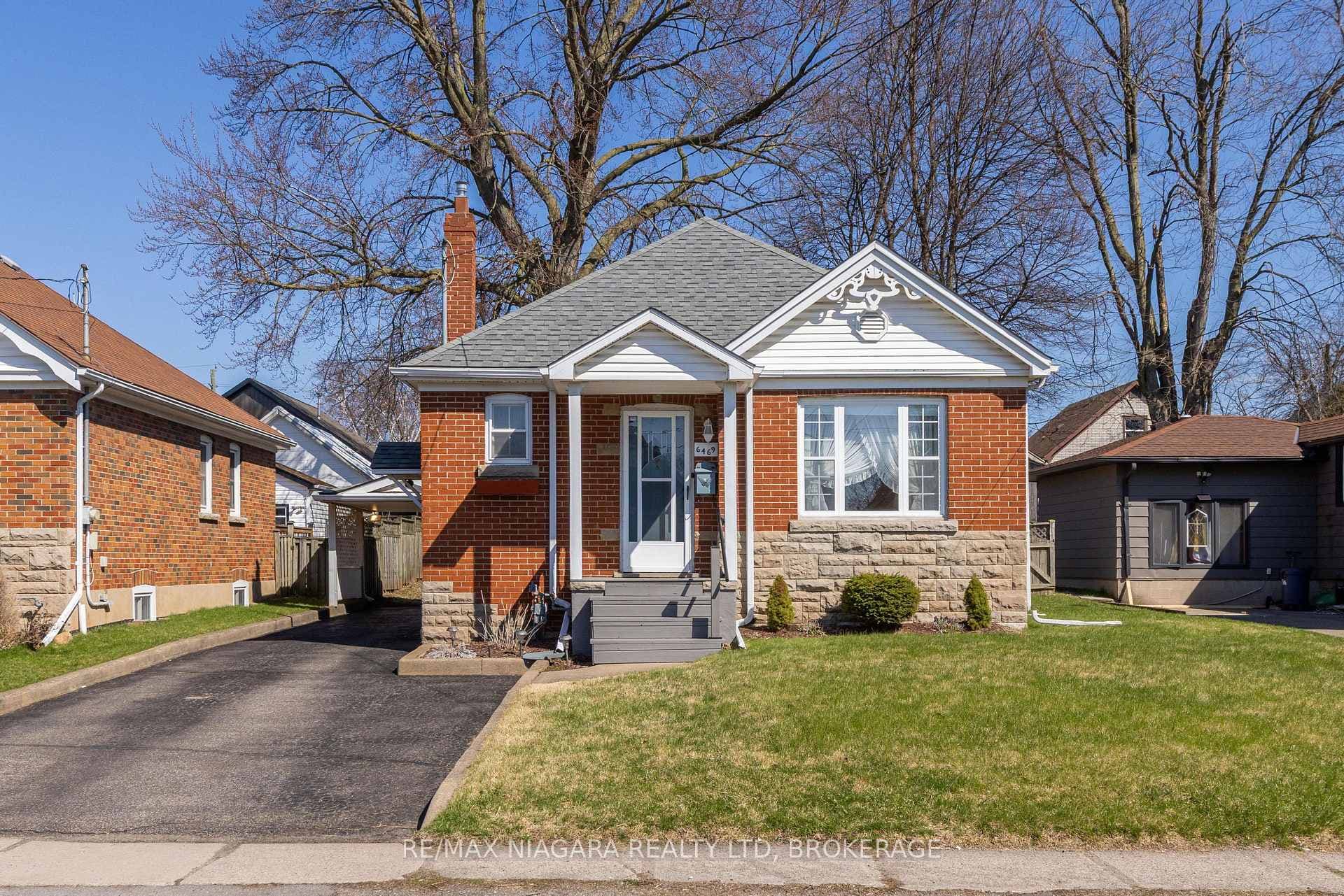 6469 Barker Street photo 21