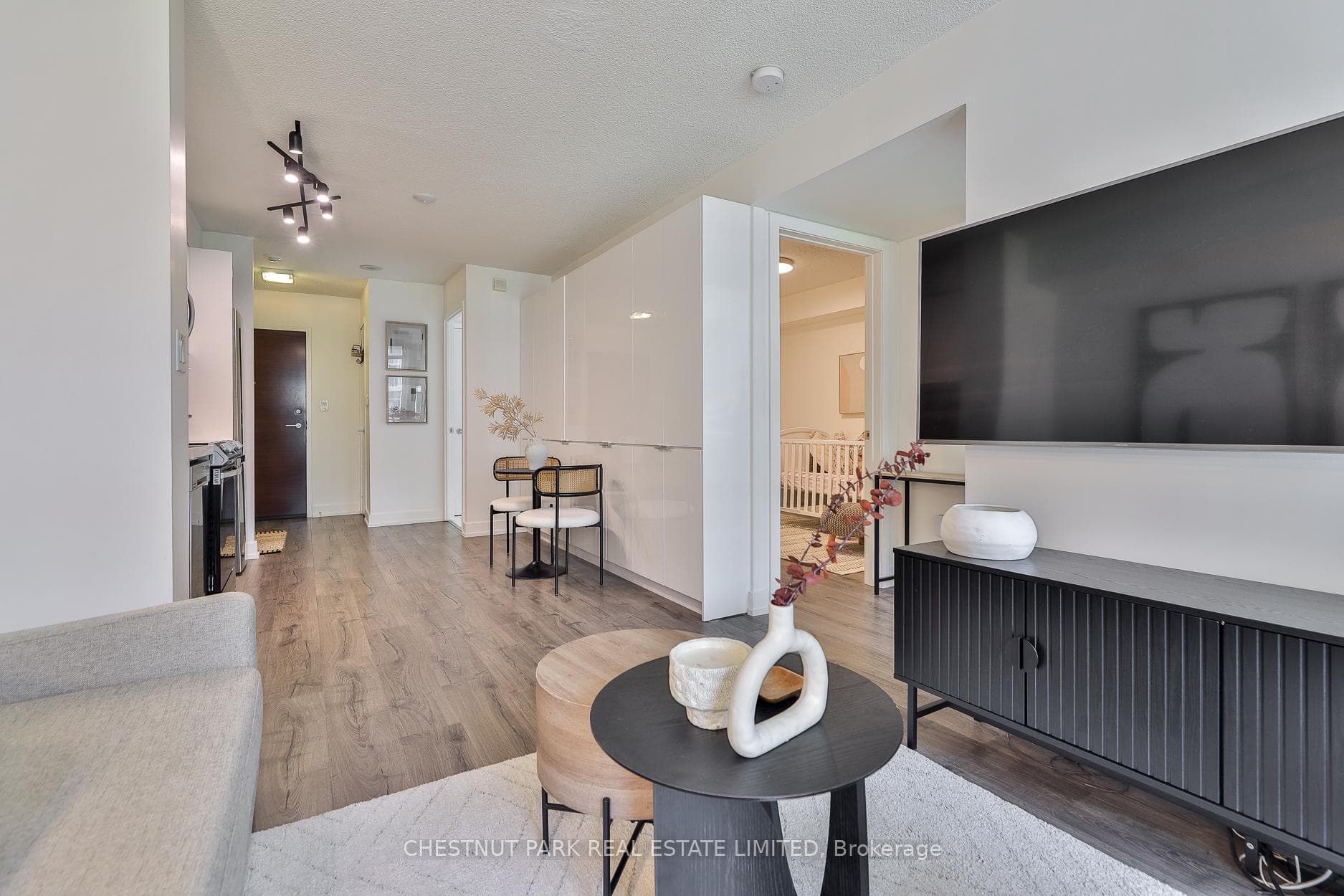 10 Capreol Court Unit 620 photo 11