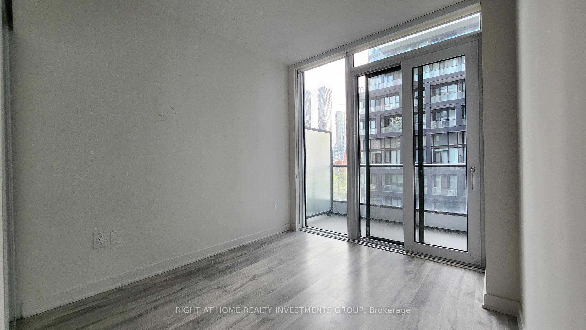 60 Princess Street Unit 448 photo 7