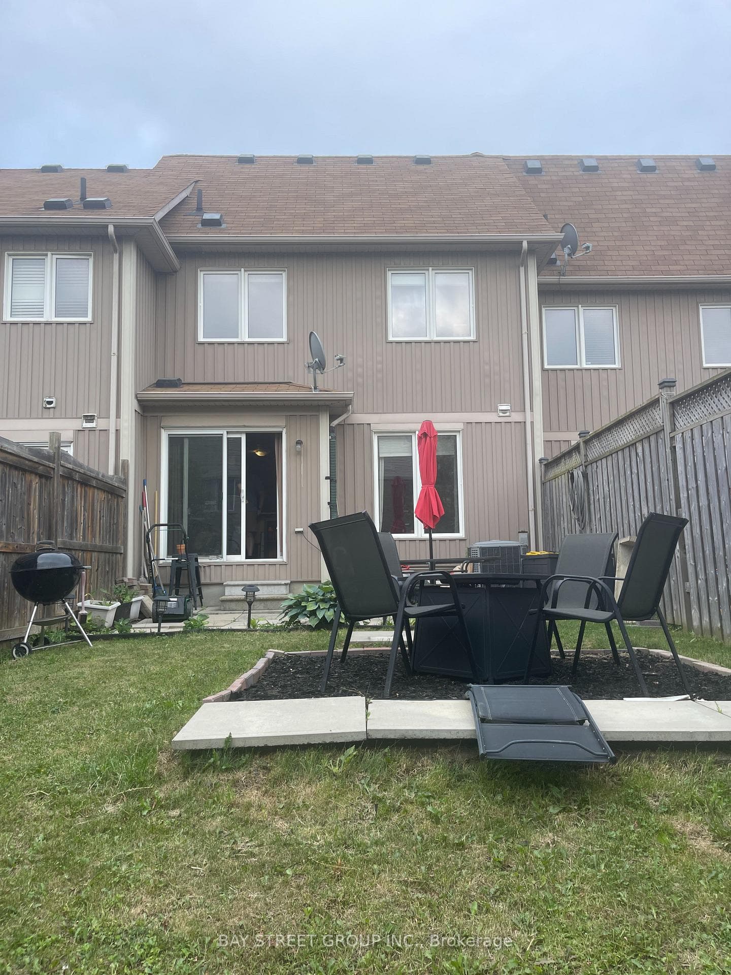 27 Newport Crescent photo 17