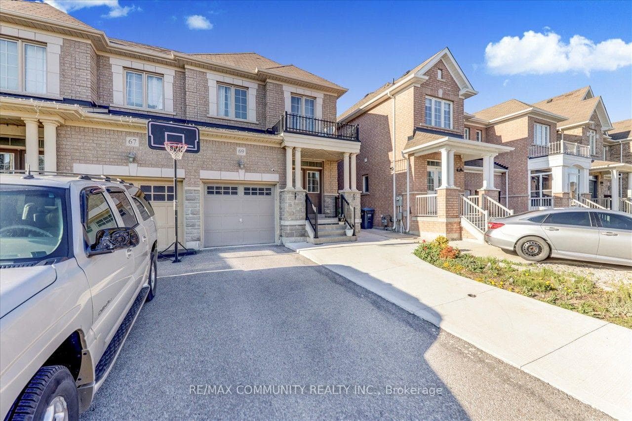69 Clearfield Drive photo 3