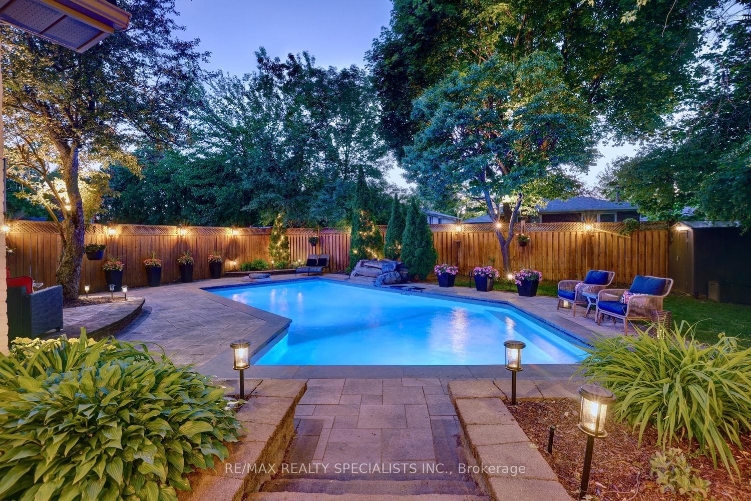 34 Kenninghall Boulevard photo 36