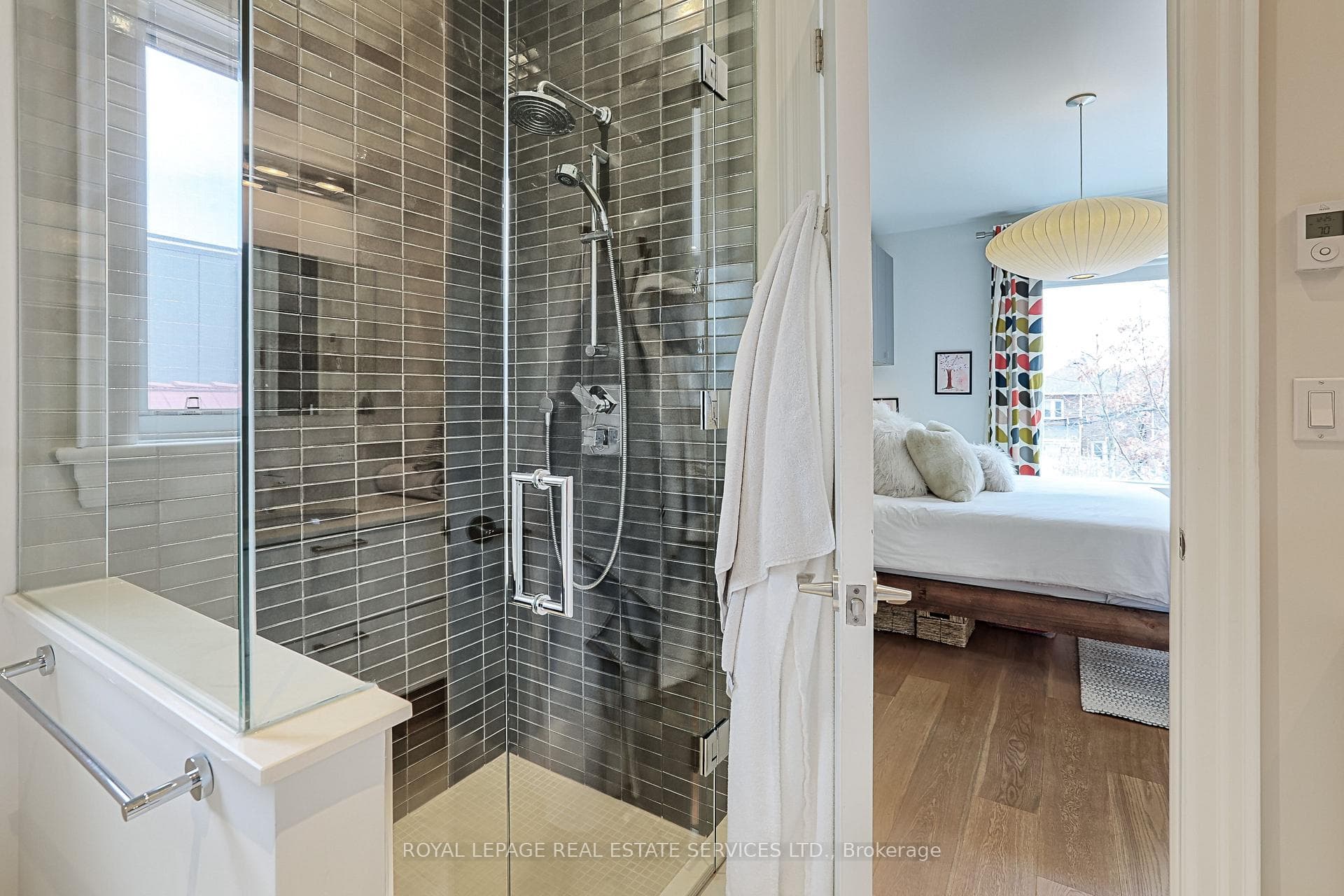 115 Humbercrest Boulevard photo 24
