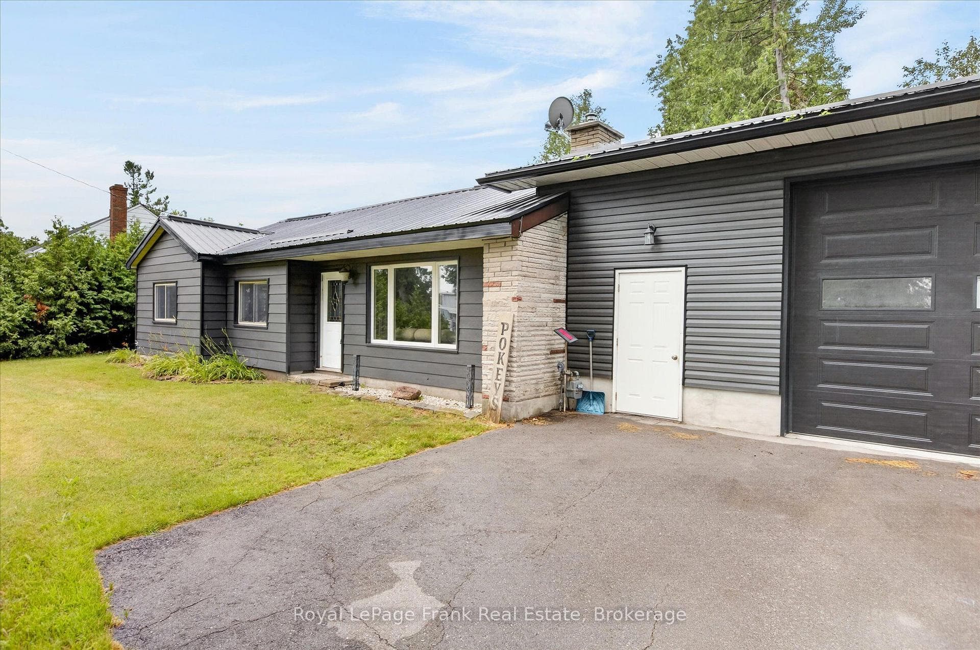 731 Harper Road photo 13