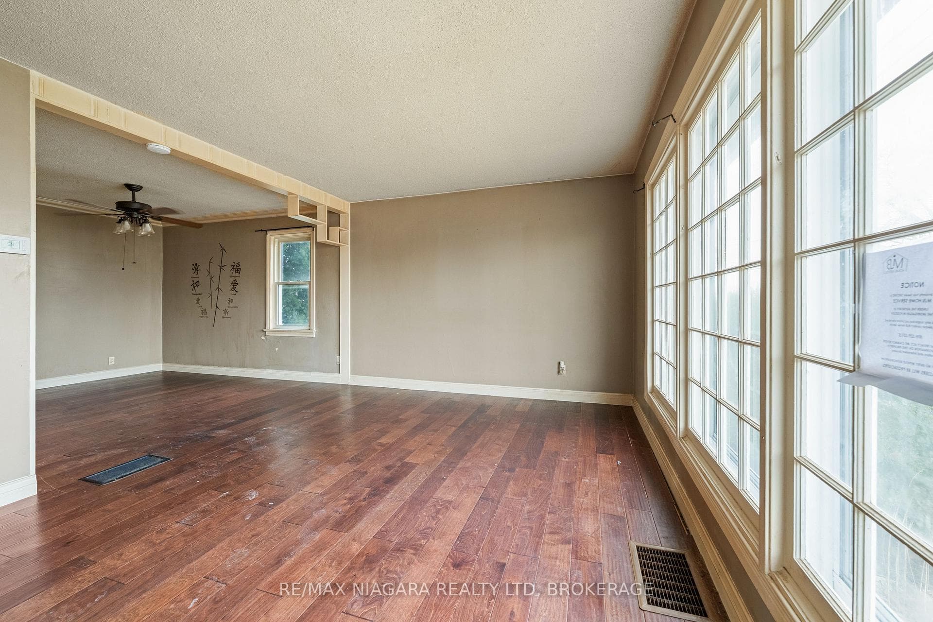 12 Admiral Road photo 8