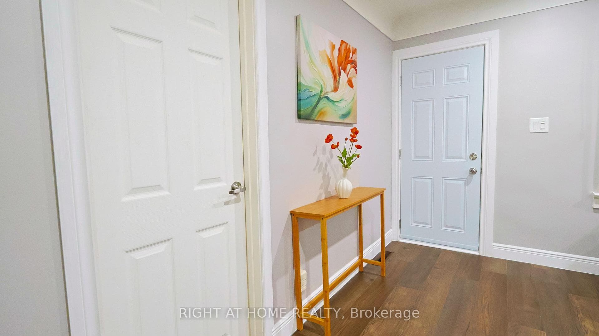 82 Normanhurst Avenue photo 17