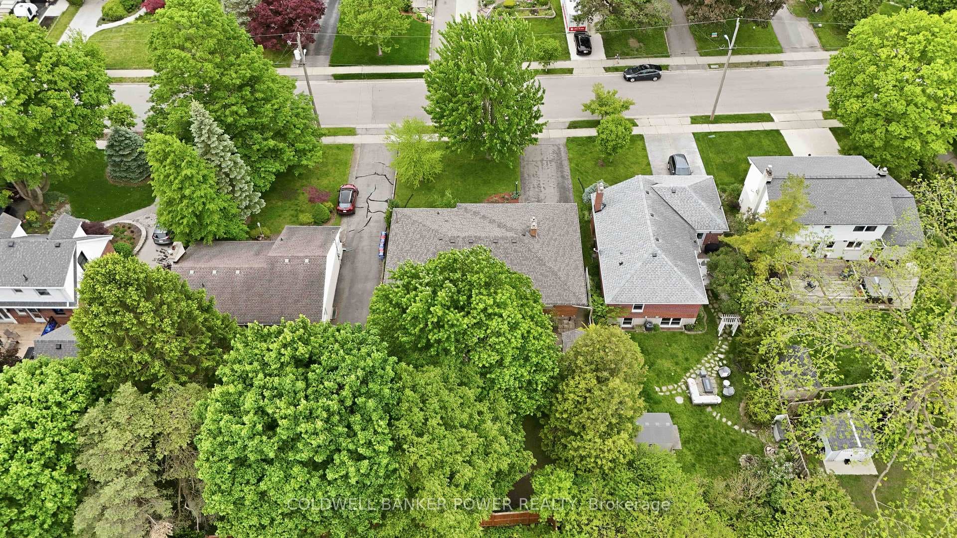 328 Connington Street photo 45