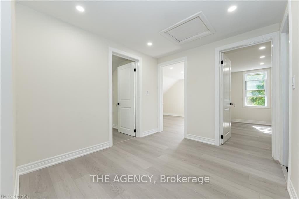 266 WALLACE Avenue photo 31