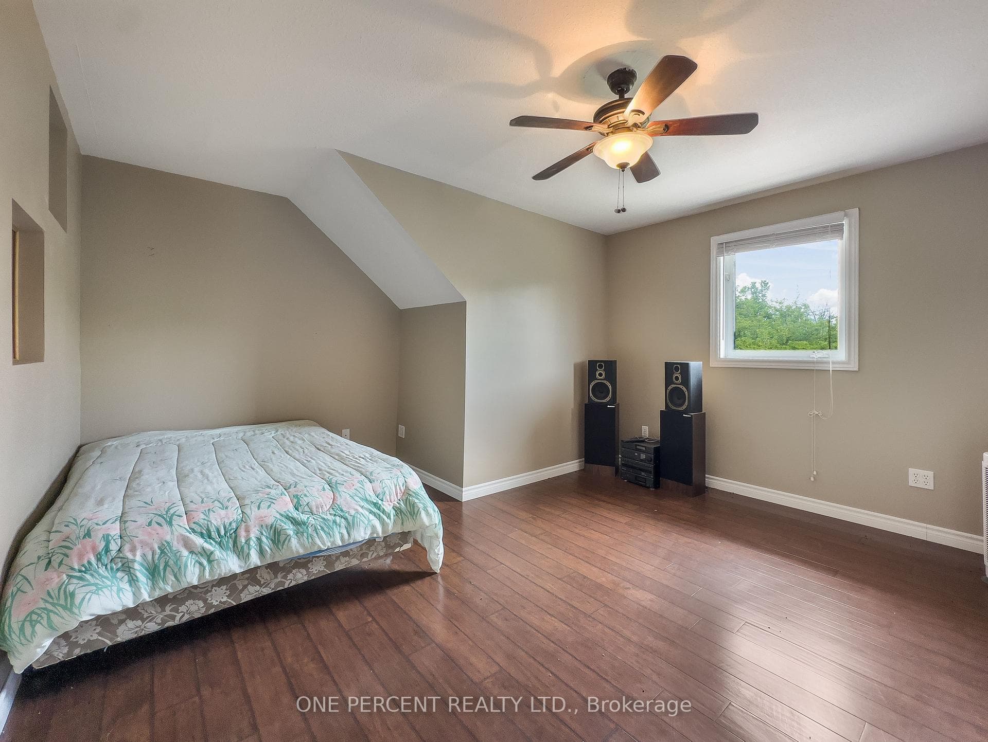 30 Woodridge Drive photo 25